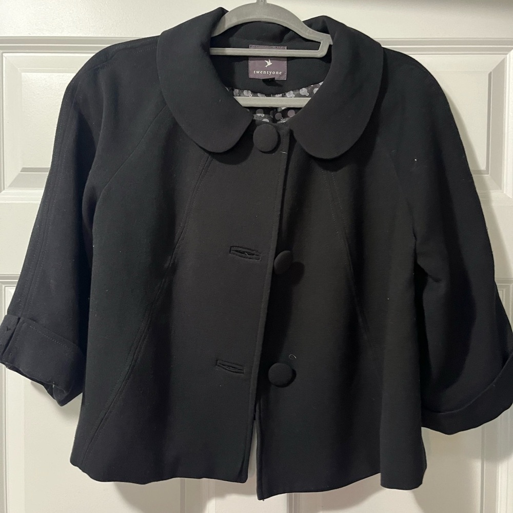 Black poncho jacket Forever21